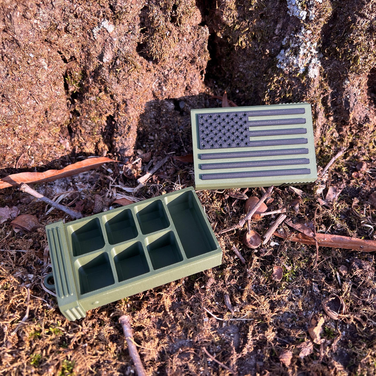 Tactical pocket pill box with American flag shell and divider tray